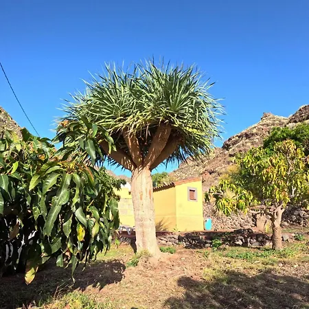 Casa Dos Barrancos Country house *