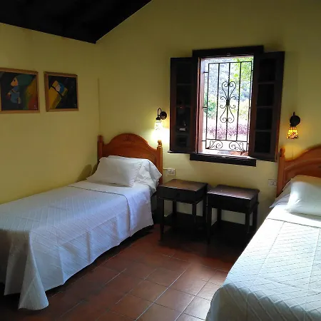 Casa Dos Barrancos Kır Evi